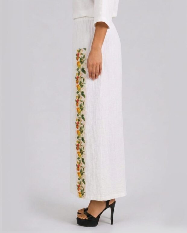 Alternative view of White Printed Maxi Skirt